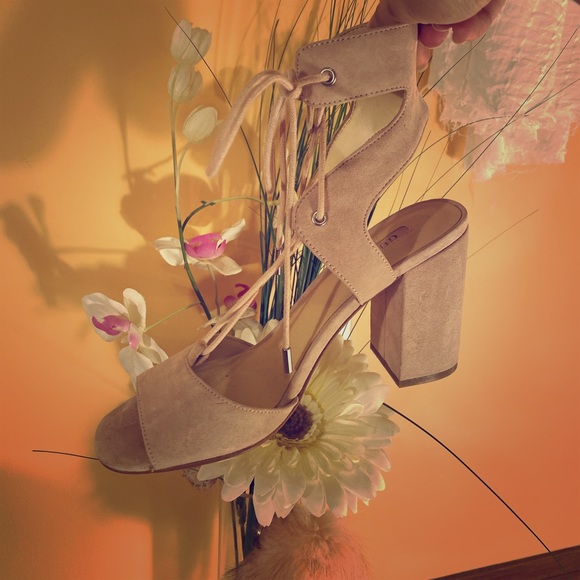 Guess ❓ block lace heel GWONAY - Picture 3 of 10